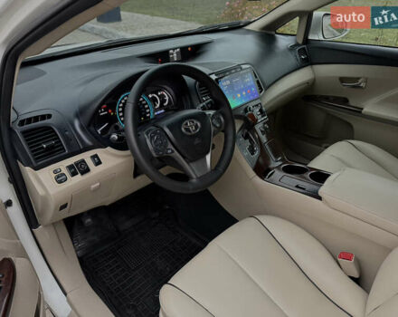 Білий Тойота Венза, об'ємом двигуна 2.7 л та пробігом 125 тис. км за 14700 $, фото 6 на Automoto.ua