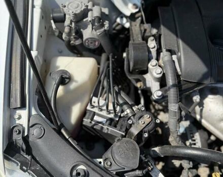 Белый Тойота Венза, объемом двигателя 2.7 л и пробегом 115 тыс. км за 15977 $, фото 10 на Automoto.ua