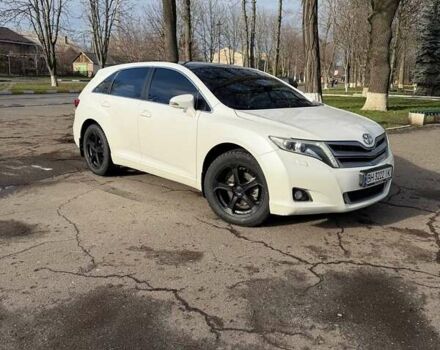 Белый Тойота Венза, объемом двигателя 2.7 л и пробегом 137 тыс. км за 17000 $, фото 1 на Automoto.ua