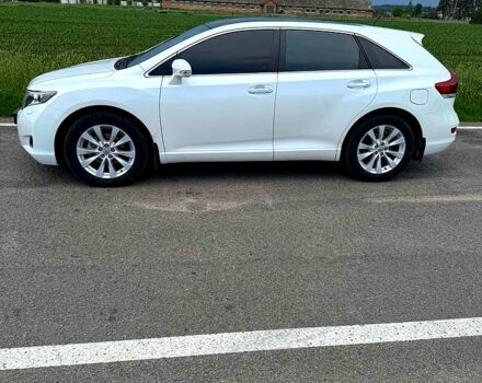 Белый Тойота Венза, объемом двигателя 2.7 л и пробегом 190 тыс. км за 15000 $, фото 1 на Automoto.ua