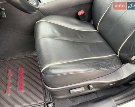 Белый Тойота Венза, объемом двигателя 2.67 л и пробегом 118 тыс. км за 17700 $, фото 13 на Automoto.ua