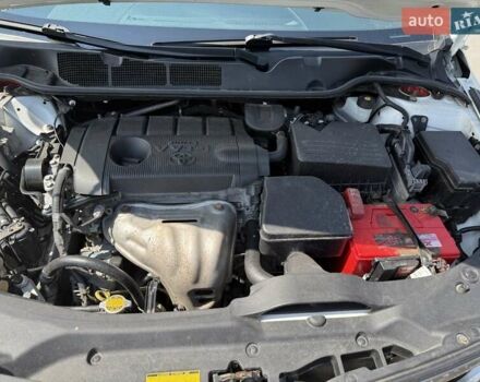 Белый Тойота Венза, объемом двигателя 2.7 л и пробегом 115 тыс. км за 15977 $, фото 9 на Automoto.ua