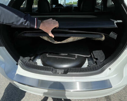 Белый Тойота Венза, объемом двигателя 2.7 л и пробегом 148 тыс. км за 17800 $, фото 11 на Automoto.ua