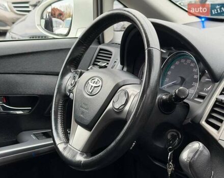 Белый Тойота Венза, объемом двигателя 2.67 л и пробегом 118 тыс. км за 17700 $, фото 26 на Automoto.ua