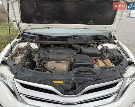 Белый Тойота Венза, объемом двигателя 2.67 л и пробегом 237 тыс. км за 18000 $, фото 15 на Automoto.ua