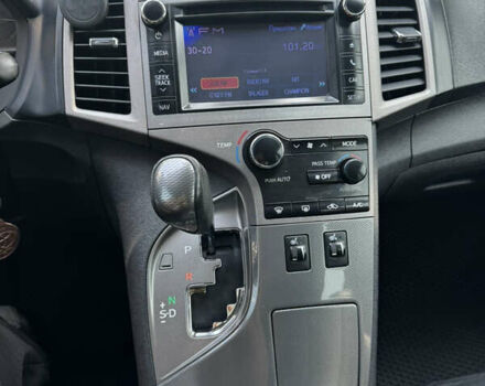 Белый Тойота Венза, объемом двигателя 2.7 л и пробегом 218 тыс. км за 17200 $, фото 23 на Automoto.ua