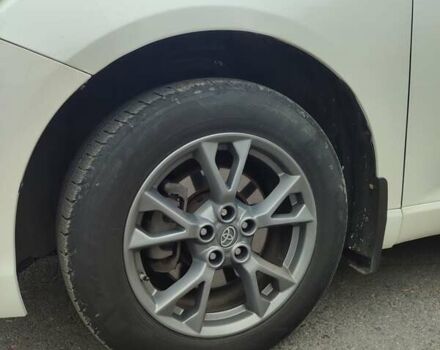 Білий Тойота Венза, об'ємом двигуна 2.7 л та пробігом 154 тис. км за 13300 $, фото 7 на Automoto.ua