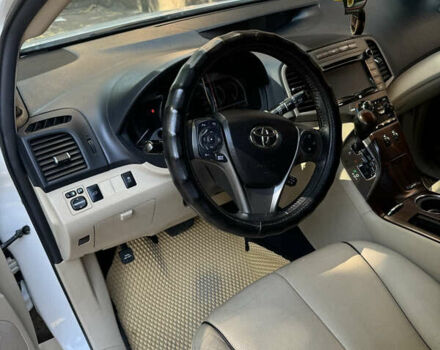 Белый Тойота Венза, объемом двигателя 3.5 л и пробегом 210 тыс. км за 19000 $, фото 6 на Automoto.ua