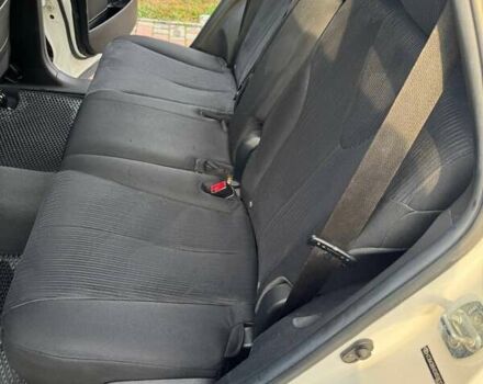 Белый Тойота Венза, объемом двигателя 2.7 л и пробегом 83 тыс. км за 15000 $, фото 5 на Automoto.ua