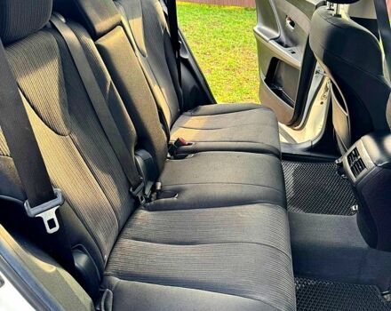 Белый Тойота Венза, объемом двигателя 2.7 л и пробегом 83 тыс. км за 15000 $, фото 3 на Automoto.ua