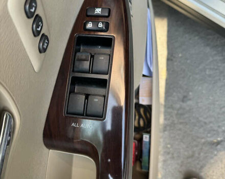 Белый Тойота Венза, объемом двигателя 3.5 л и пробегом 210 тыс. км за 19000 $, фото 10 на Automoto.ua