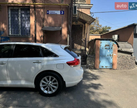 Белый Тойота Венза, объемом двигателя 3.5 л и пробегом 210 тыс. км за 19000 $, фото 5 на Automoto.ua