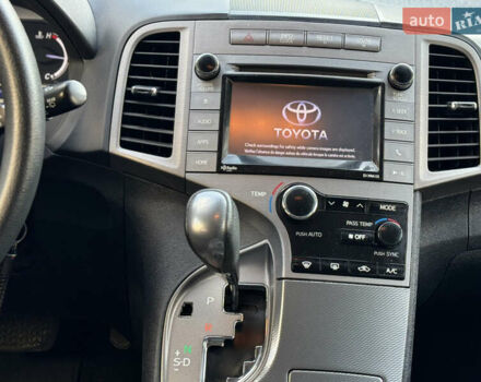 Белый Тойота Венза, объемом двигателя 2.7 л и пробегом 138 тыс. км за 15900 $, фото 11 на Automoto.ua