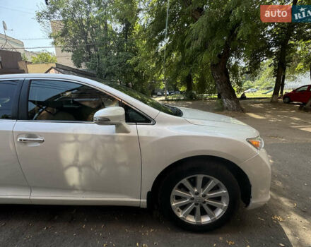 Белый Тойота Венза, объемом двигателя 3.5 л и пробегом 210 тыс. км за 19000 $, фото 2 на Automoto.ua