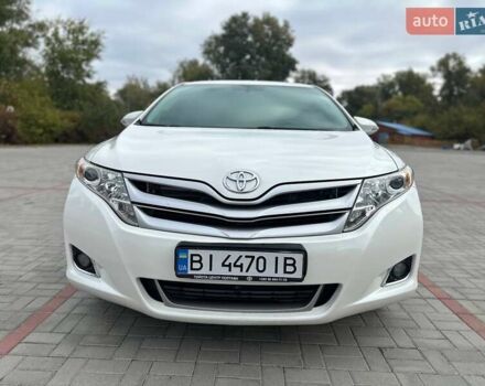Белый Тойота Венза, объемом двигателя 2.7 л и пробегом 151 тыс. км за 14900 $, фото 1 на Automoto.ua