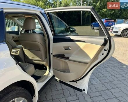 Белый Тойота Венза, объемом двигателя 3.46 л и пробегом 130 тыс. км за 18990 $, фото 26 на Automoto.ua