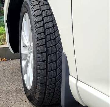 Белый Тойота Венза, объемом двигателя 2.67 л и пробегом 151 тыс. км за 13898 $, фото 4 на Automoto.ua