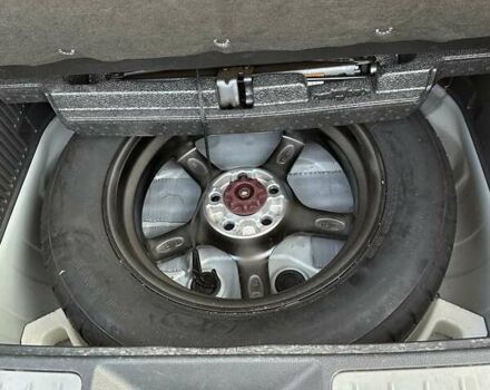 Белый Тойота Венза, объемом двигателя 2.49 л и пробегом 80 тыс. км за 31500 $, фото 14 на Automoto.ua