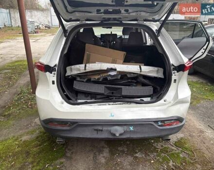 Белый Тойота Венза, объемом двигателя 2.49 л и пробегом 140 тыс. км за 19999 $, фото 2 на Automoto.ua