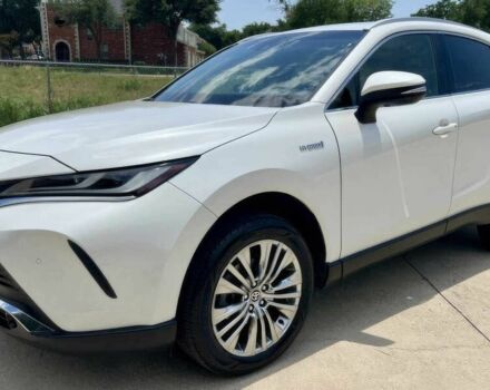 Белый Тойота Венза, объемом двигателя 2.5 л и пробегом 11 тыс. км за 12700 $, фото 2 на Automoto.ua