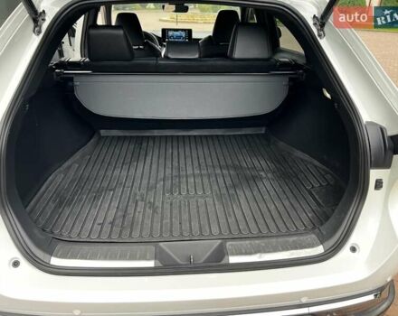 Тойота Венза 2022 в Ивано-Франковске на Automoto.ua Белый Тойота Венза, объемом двигателя 2.49 л и пробегом 77 тыс. км за 33500 $, фото 29 на Automoto.ua