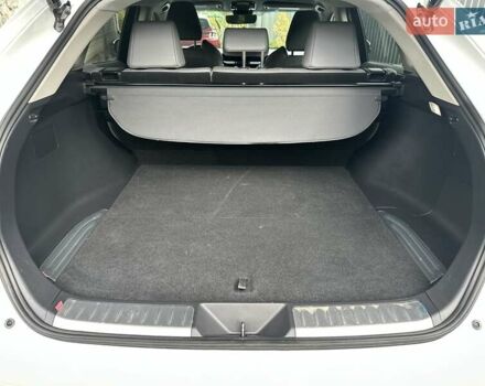 Белый Тойота Венза, объемом двигателя 2.49 л и пробегом 28 тыс. км за 34900 $, фото 17 на Automoto.ua