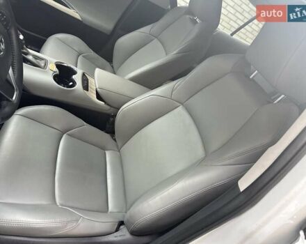 Белый Тойота Венза, объемом двигателя 2.49 л и пробегом 28 тыс. км за 34900 $, фото 9 на Automoto.ua