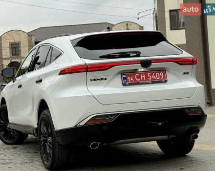 Белый Тойота Венза, объемом двигателя 2.49 л и пробегом 9 тыс. км за 36800 $, фото 3 на Automoto.ua