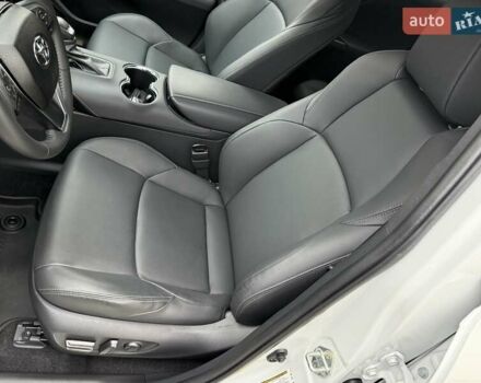 Белый Тойота Венза, объемом двигателя 2.49 л и пробегом 9 тыс. км за 36800 $, фото 23 на Automoto.ua