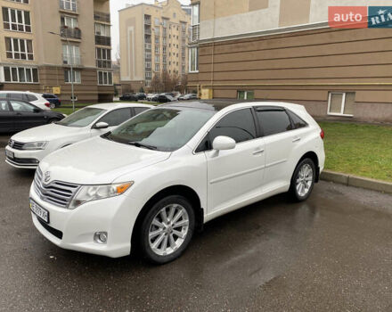 Белый Тойота Венза, объемом двигателя 2.7 л и пробегом 165 тыс. км за 12500 $, фото 1 на Automoto.ua