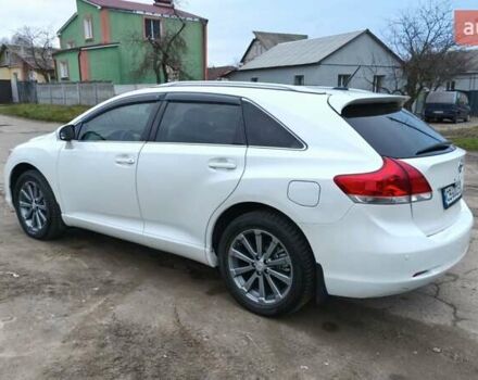 Белый Тойота Венза, объемом двигателя 2.69 л и пробегом 270 тыс. км за 12300 $, фото 1 на Automoto.ua
