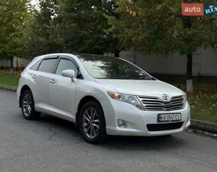 Белый Тойота Венза, объемом двигателя 2.7 л и пробегом 300 тыс. км за 13900 $, фото 1 на Automoto.ua