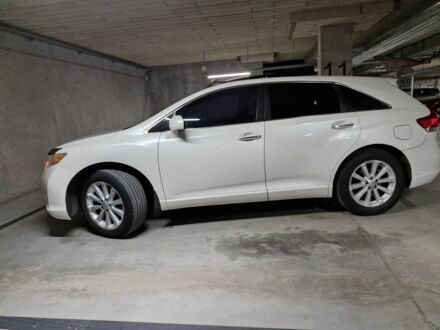 Белый Тойота Венза, объемом двигателя 2.7 л и пробегом 186 тыс. км за 12817 $, фото 1 на Automoto.ua
