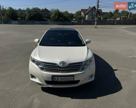 Белый Тойота Венза, объемом двигателя 2.67 л и пробегом 297 тыс. км за 12500 $, фото 1 на Automoto.ua