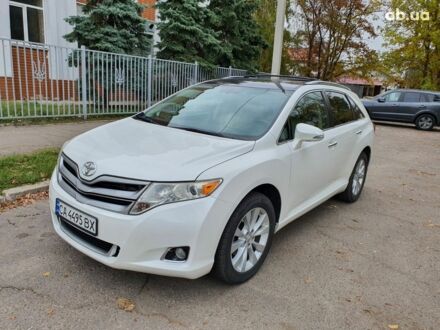 Белый Тойота Венза, объемом двигателя 0 л и пробегом 115 тыс. км за 16500 $, фото 1 на Automoto.ua