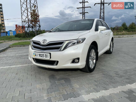 Тойота Венза 2013 у Ирпене на Automoto.ua Білий Тойота Венза, об'ємом двигуна 2.7 л та пробігом 150 тис. км за 19500 $, фото 1 на Automoto.ua