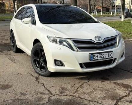 Белый Тойота Венза, объемом двигателя 2.7 л и пробегом 137 тыс. км за 17000 $, фото 1 на Automoto.ua