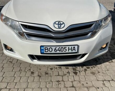 Белый Тойота Венза, объемом двигателя 2.67 л и пробегом 290 тыс. км за 12500 $, фото 1 на Automoto.ua