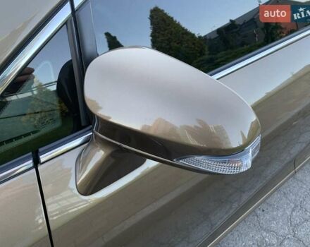 Бежевый Тойота Венза, объемом двигателя 2.7 л и пробегом 180 тыс. км за 15700 $, фото 7 на Automoto.ua