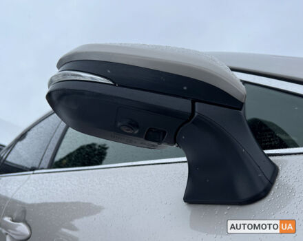 Бежевый Тойота Венза, объемом двигателя 2.5 л и пробегом 31 тыс. км за 34700 $, фото 8 на Automoto.ua