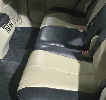 Чорний Тойота Венза, об'ємом двигуна 2.67 л та пробігом 205 тис. км за 12000 $, фото 6 на Automoto.ua