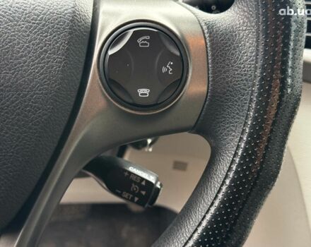 Чорний Тойота Венза, об'ємом двигуна 2.7 л та пробігом 155 тис. км за 14480 $, фото 16 на Automoto.ua