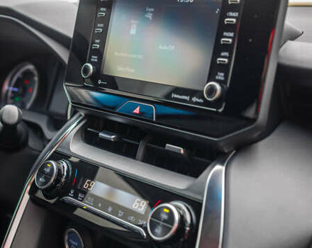 Тойота Венза 2021 у Чернівцях на Automoto.ua Чорний Тойота Венза, об'ємом двигуна 2.49 л та пробігом 77 тис. км за 32900 $, фото 21 на Automoto.ua