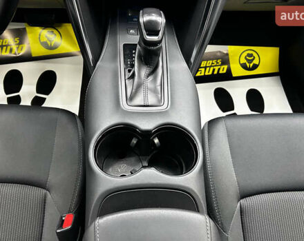 Чорний Тойота Венза, об'ємом двигуна 2.49 л та пробігом 77 тис. км за 31900 $, фото 10 на Automoto.ua