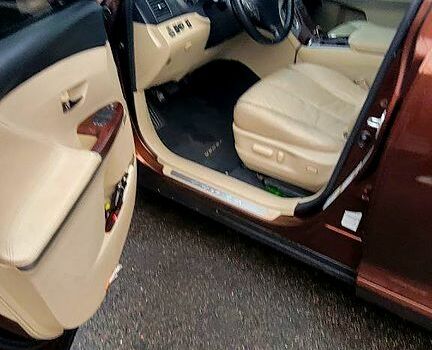 Тойота Венза 2010 у Києві на Automoto.ua Коричневий Тойота Венза, об'ємом двигуна 3.5 л та пробігом 300 тис. км за 14500 $, фото 4 на Automoto.ua