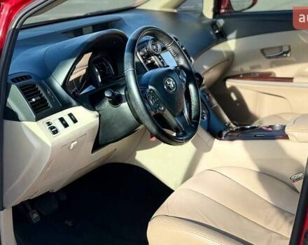 Красный Тойота Венза, объемом двигателя 2.7 л и пробегом 243 тыс. км за 14200 $, фото 7 на Automoto.ua