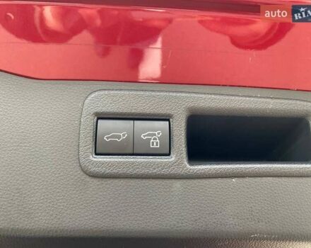 Тойота Венза 2021 в Киеве на Automoto.ua Красный Тойота Венза, объемом двигателя 2.49 л и пробегом 19 тыс. км за 34000 $, фото 50 на Automoto.ua