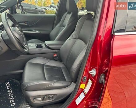 Тойота Венза 2021 в Киеве на Automoto.ua Красный Тойота Венза, объемом двигателя 2.49 л и пробегом 19 тыс. км за 34000 $, фото 24 на Automoto.ua