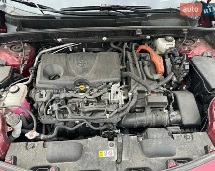 Тойота Венза 2021 в Киеве на Automoto.ua Красный Тойота Венза, объемом двигателя 2.49 л и пробегом 19 тыс. км за 34000 $, фото 53 на Automoto.ua