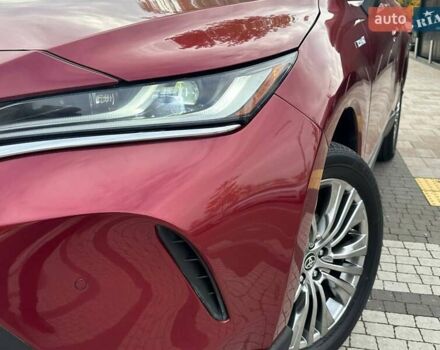 Тойота Венза 2021 в Киеве на Automoto.ua Красный Тойота Венза, объемом двигателя 2.49 л и пробегом 19 тыс. км за 34000 $, фото 6 на Automoto.ua